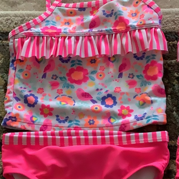 Wonder nation tankinis 3T & 4T pink floral stretchy great condition l price - Picture 2 of 7